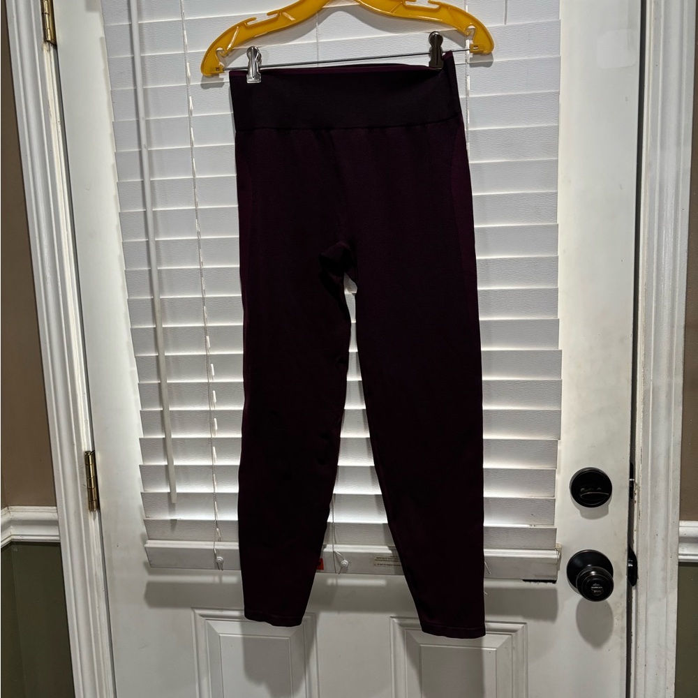 PINK Victoria's Secret Woman’s Dark Seamless Leggings